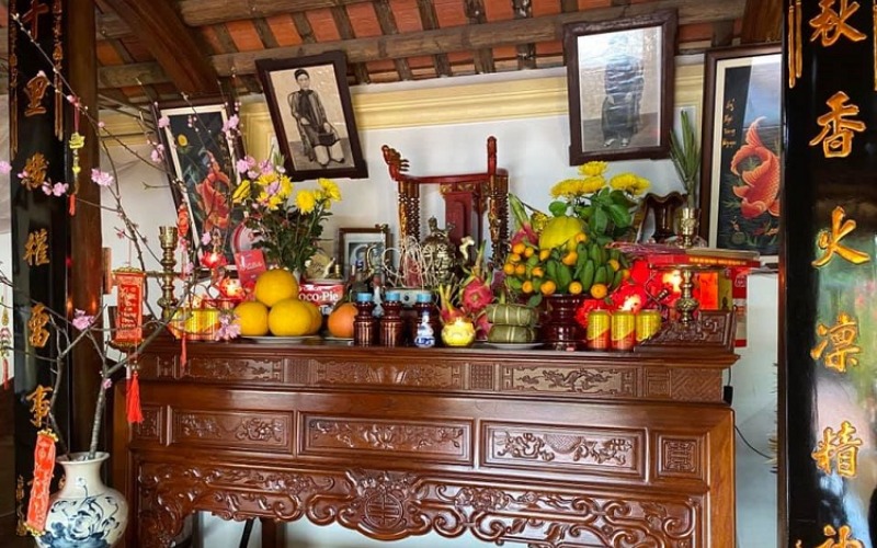Cách bài trí bàn thờ gia tiên